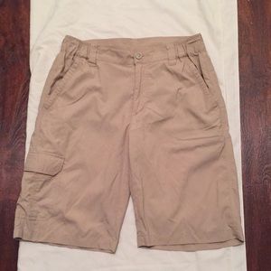 Columbia shorts fit size 30 W L11